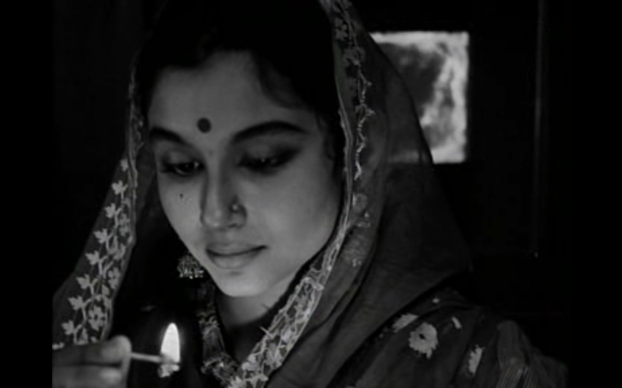 Sharmila Tagore - Upperstall.com