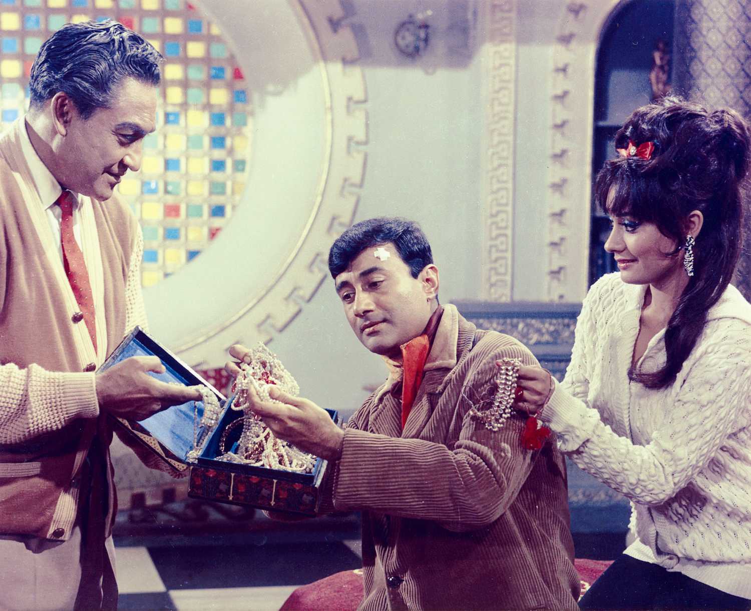 Jewel Thief - Upperstall.com